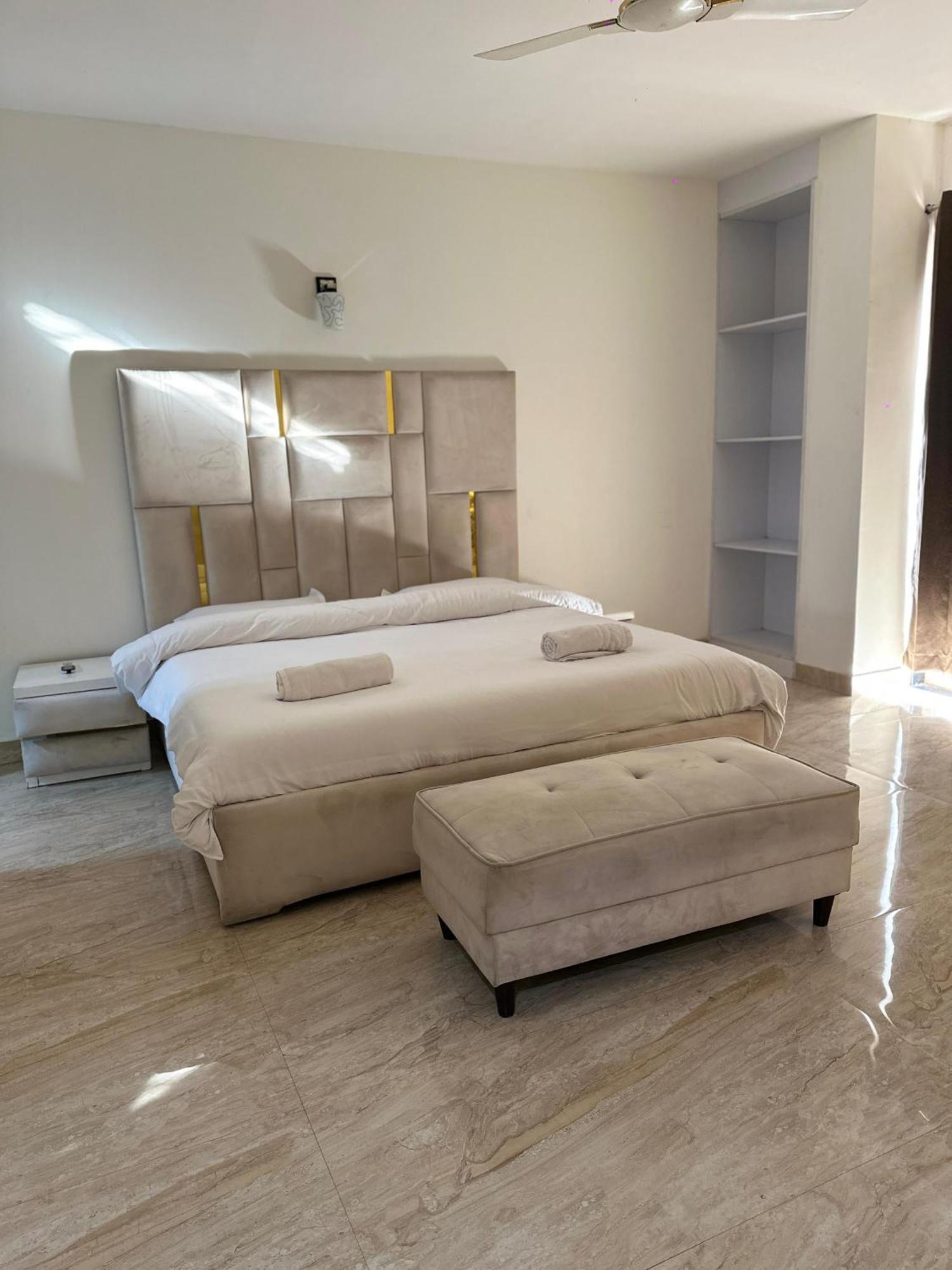 Sky Villa With Private Pool Noida Zewnętrze zdjęcie